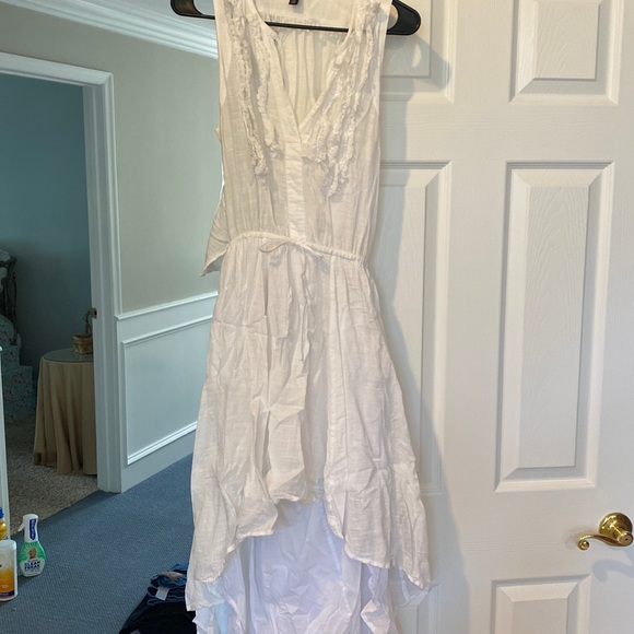 High low open back - Picture 1 of 2
